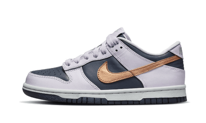 dunk-low-se-copper-swoosh-raven-sneakers