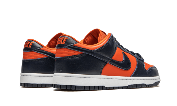 dunk-low-sp-champ-colors-raven-sneakers