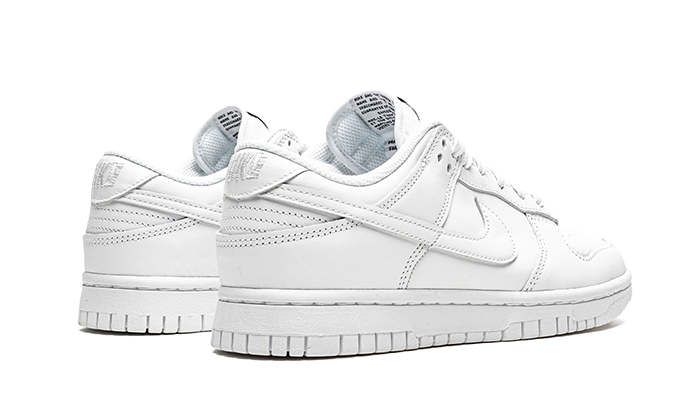 dunk-low-triple-white-2021-raven-sneakers