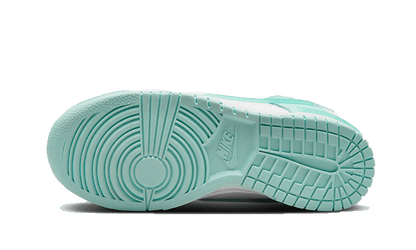 dunk-low-twist-jade-ice-raven-sneakers