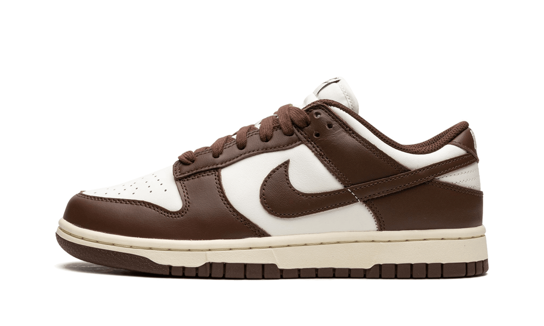 dunk-low-cacao-wow-raven-sneakers