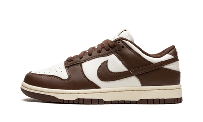dunk-low-cacao-wow-raven-sneakers