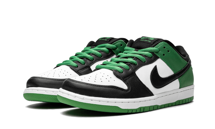 sb-dunk-low-classic-green-raven-sneakers