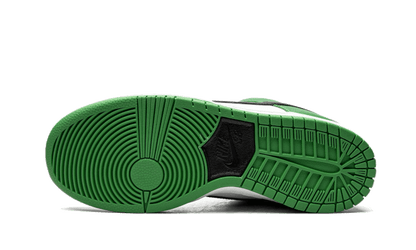 sb-dunk-low-classic-green-raven-sneakers