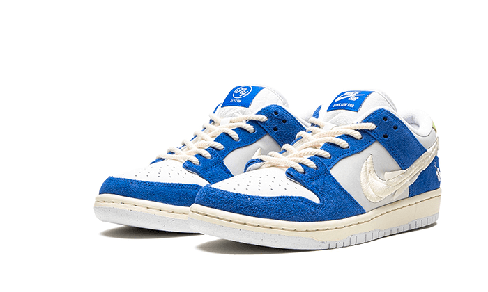 sb-dunk-low-pro-qs-fly-streetwear-raven-sneakers