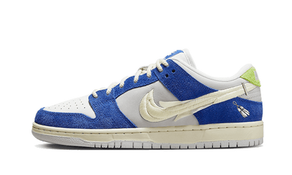 sb-dunk-low-pro-qs-fly-streetwear-raven-sneakers