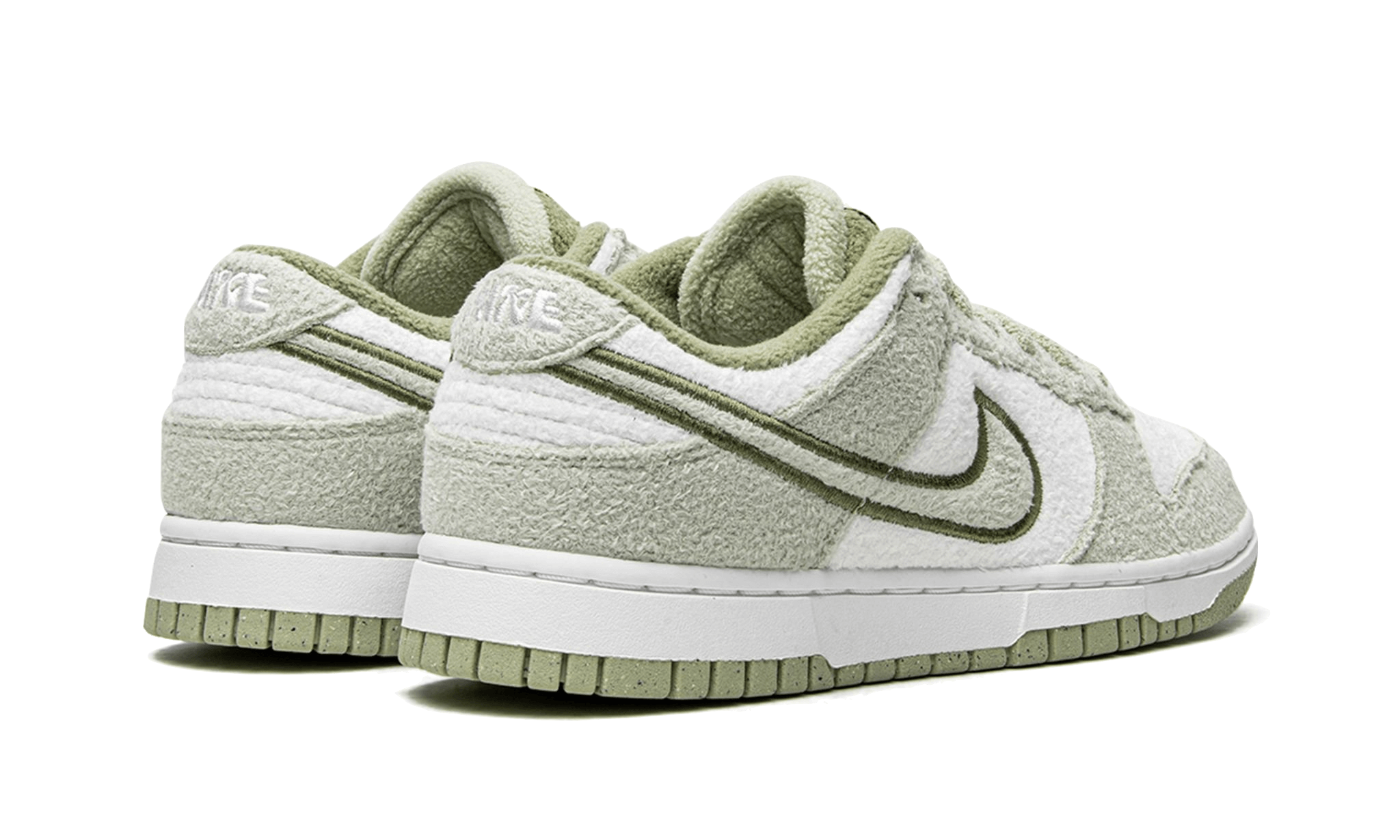 dunk-low-se-fleece-green-raven-sneakers