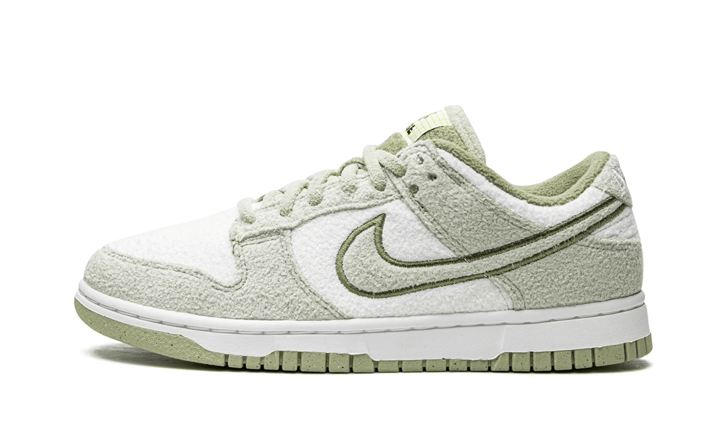 dunk-low-se-fleece-green-raven-sneakers