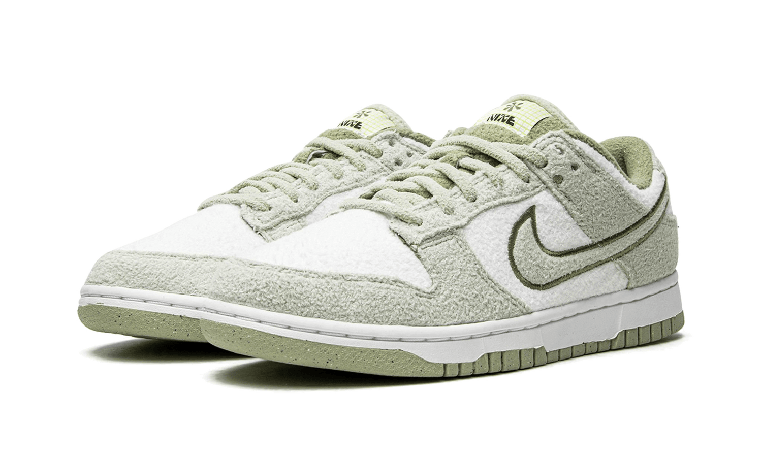 dunk-low-se-fleece-green-raven-sneakers