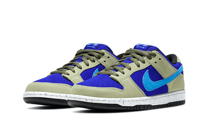 sb-dunk-low-celadon-raven-sneakers