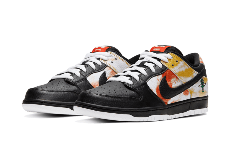 sb-dunk-low-raygun-tie-dye-home-raven-sneakers