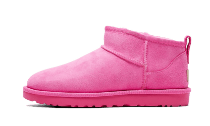 classic-ultra-mini-boot-carnation-raven-sneakers